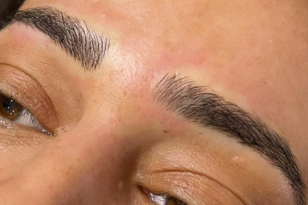 navs-beauty-benefits-of-semi-permanent-makeup-treatments-brows